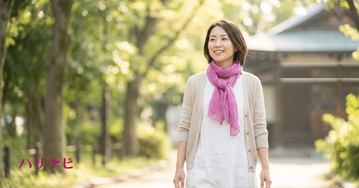 PCOSと向き合いながら前向きに歩む女性のイメージ