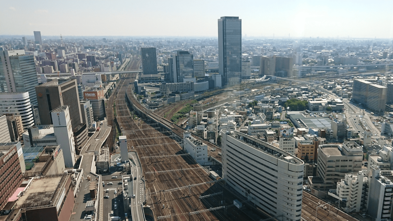 名古屋駅を上空から見た画像